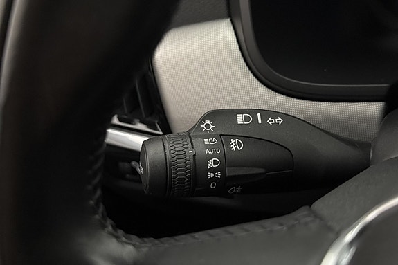 Volvo V90 27 of 30