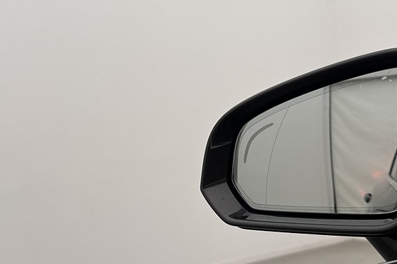 Volvo V90 25 of 30