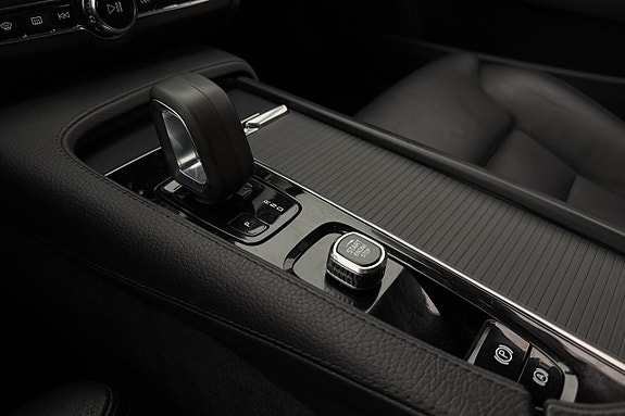 Volvo V90 24 of 30