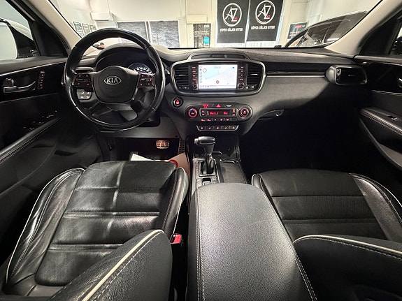 Kia Sorento 10 of 29