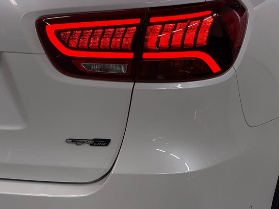 Kia Sorento 9 of 29