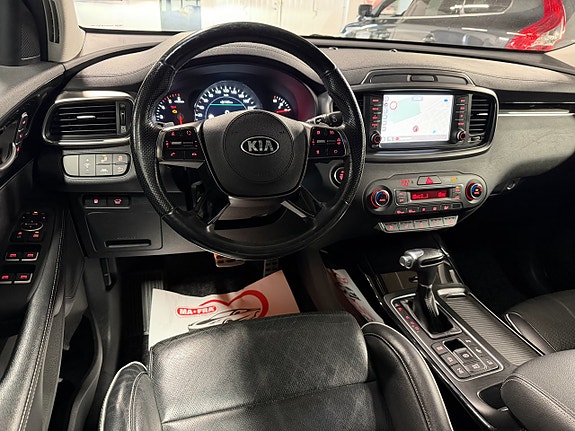 Kia Sorento 11 of 29