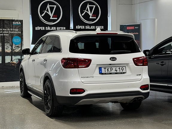 Kia Sorento 5 of 29