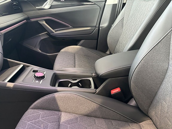Volkswagen Tiguan 10 of 21