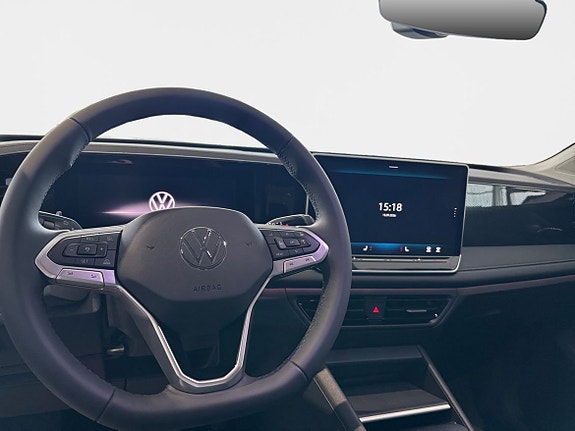 Volkswagen Tiguan 12 of 21