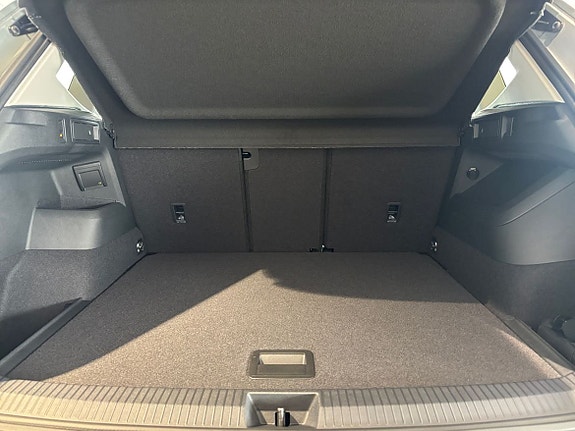 Volkswagen Tiguan 16 of 21