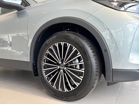 Volkswagen Tiguan 21 of 21