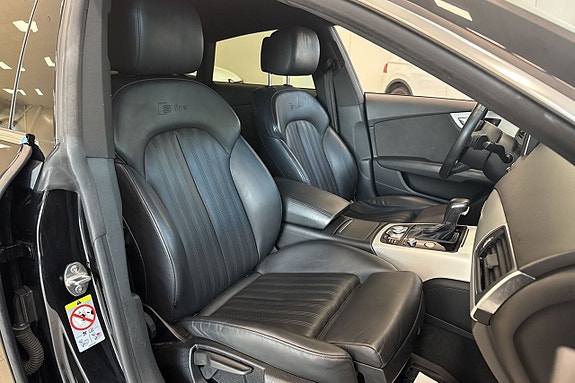 Audi A7 9 of 23