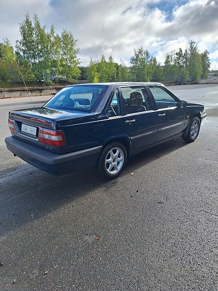 Volvo 850 2 of 10