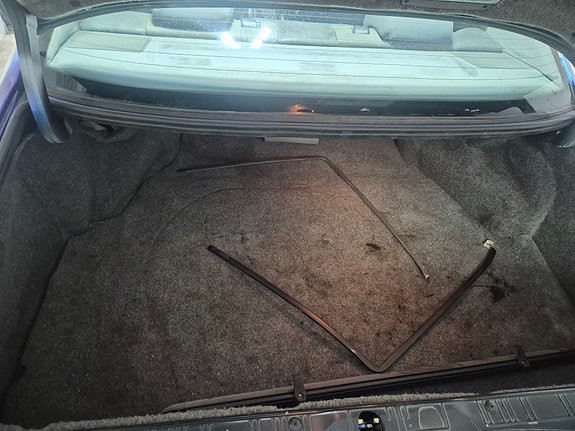BMW 735i 11 of 11