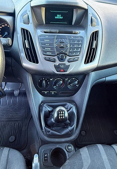 Ford Transit Connect 6 of 11