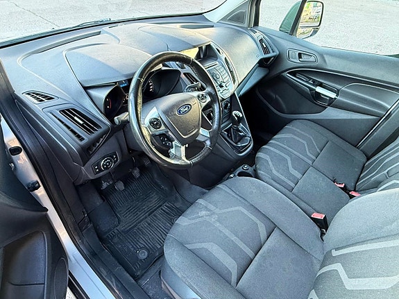 Ford Transit Connect 5 of 11
