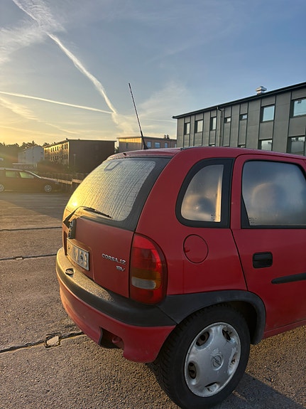 Opel Corsa 2 of 6