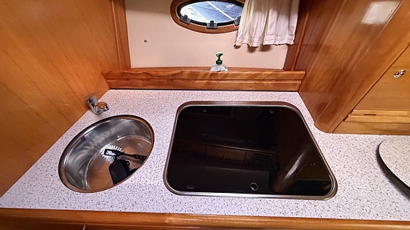 Bavaria 35 Sport / 2x VP D6-310 - 07 15 of 24