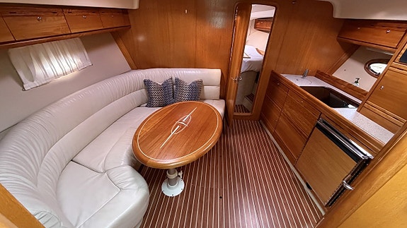 Bavaria 35 Sport / 2x VP D6-310 - 07 12 of 24