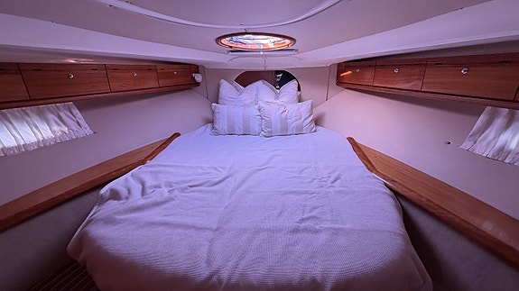 Bavaria 35 Sport / 2x VP D6-310 - 07 20 of 24