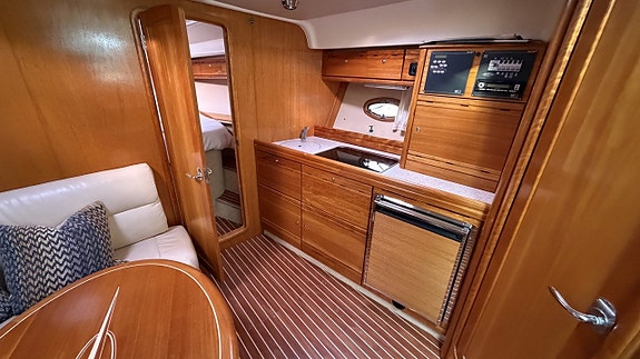 Bavaria 35 Sport / 2x VP D6-310 - 07 14 of 24