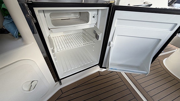 Bavaria 35 Sport / 2x VP D6-310 - 07 11 of 24