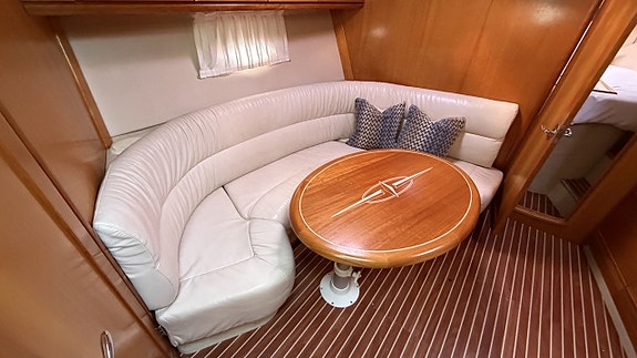 Bavaria 35 Sport / 2x VP D6-310 - 07 13 of 24