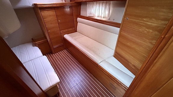 Bavaria 35 Sport / 2x VP D6-310 - 07 18 of 24