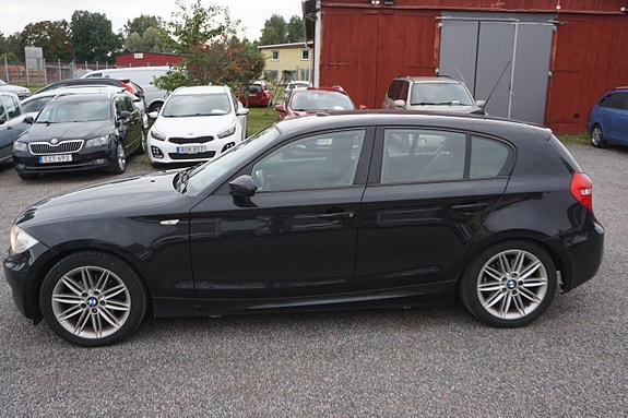 BMW 118d 3 of 7
