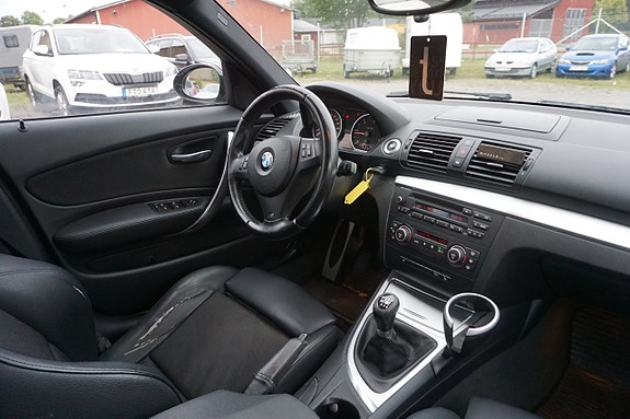 BMW 118d 5 of 7