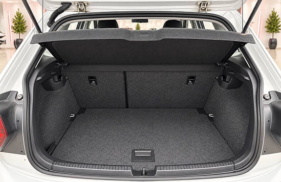 Volkswagen Polo 12 of 15