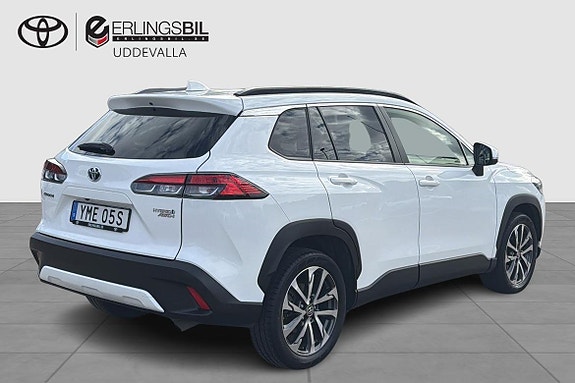 Toyota Corolla Cross 13 of 16
