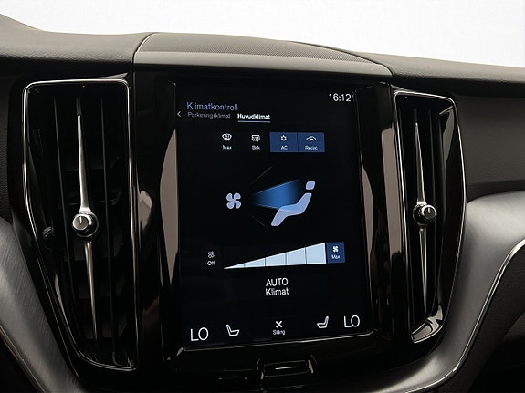 Volvo XC60 23 of 30