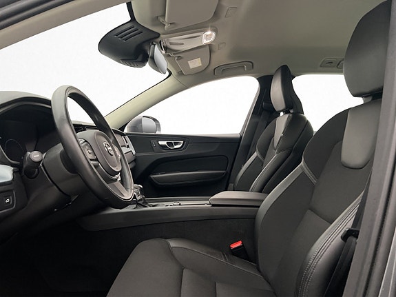Volvo XC60 12 of 30