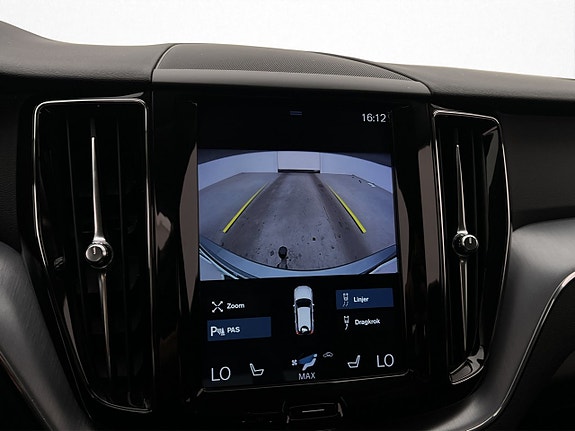Volvo XC60 14 of 30