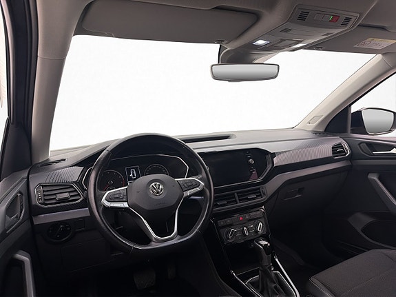 Volkswagen T-Cross 11 of 28