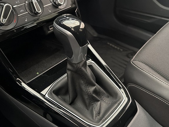Volkswagen T-Cross 23 of 28