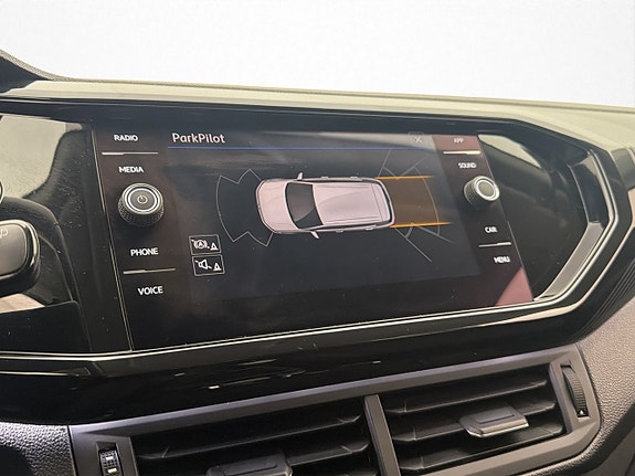 Volkswagen T-Cross 16 of 28