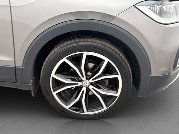 Volkswagen T-Cross 27 of 28