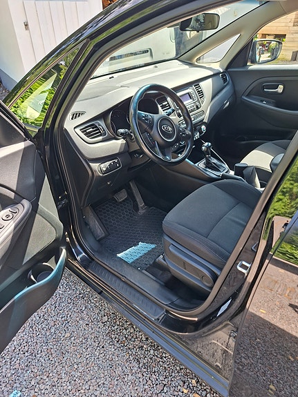 Kia Carens 6 of 14