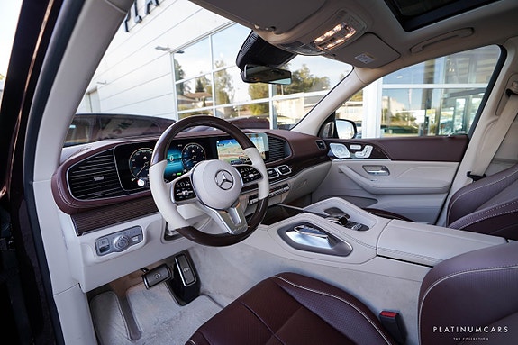 Mercedes-Benz GLS600 9 of 26