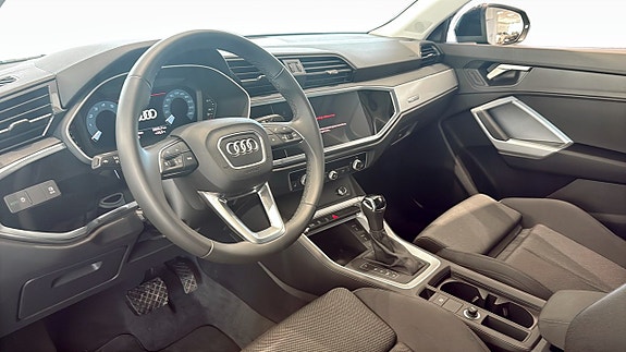 Audi Q3 7 of 16