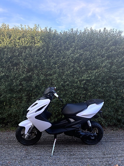 Yamaha Aerox 2t 2 of 7