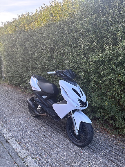 Yamaha Aerox 2t 6 of 7