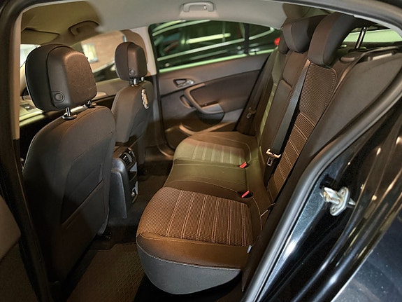 Opel Insignia 14 of 14