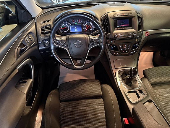 Opel Insignia 11 of 14