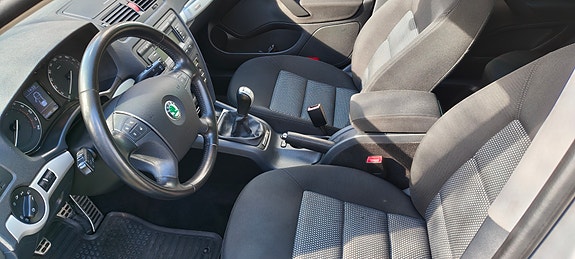 Skoda Octavia Scout 6 of 8