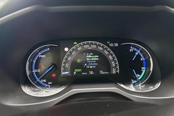 Toyota RAV4 12 of 17