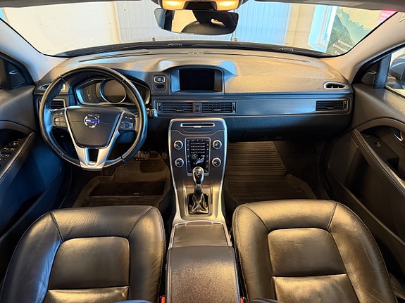 Volvo XC70 15 of 30