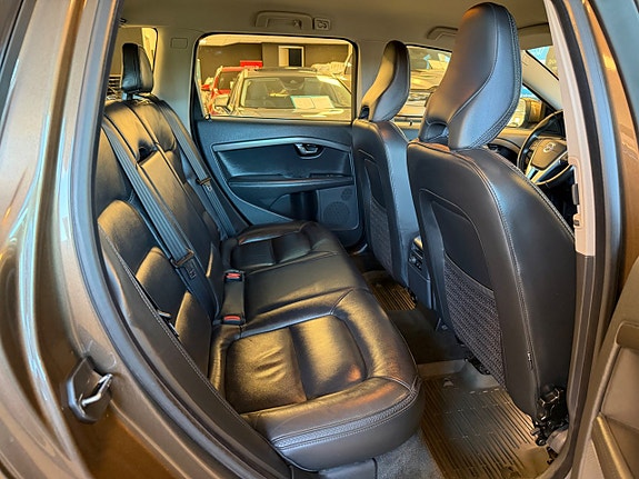 Volvo XC70 21 of 30