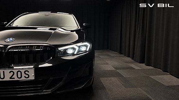 BMW 330e 9 of 30
