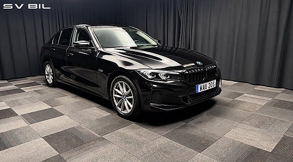 BMW 330e 3 of 30