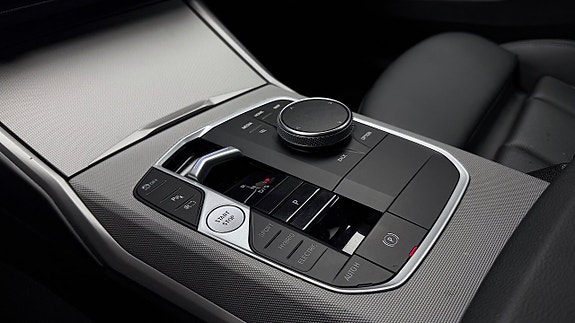 BMW 330e 22 of 30