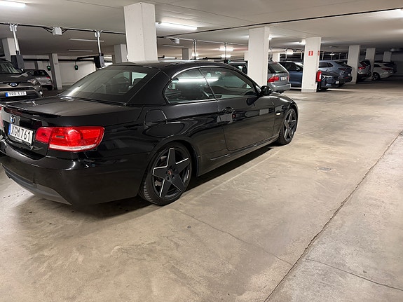 BMW 325i 3 of 14